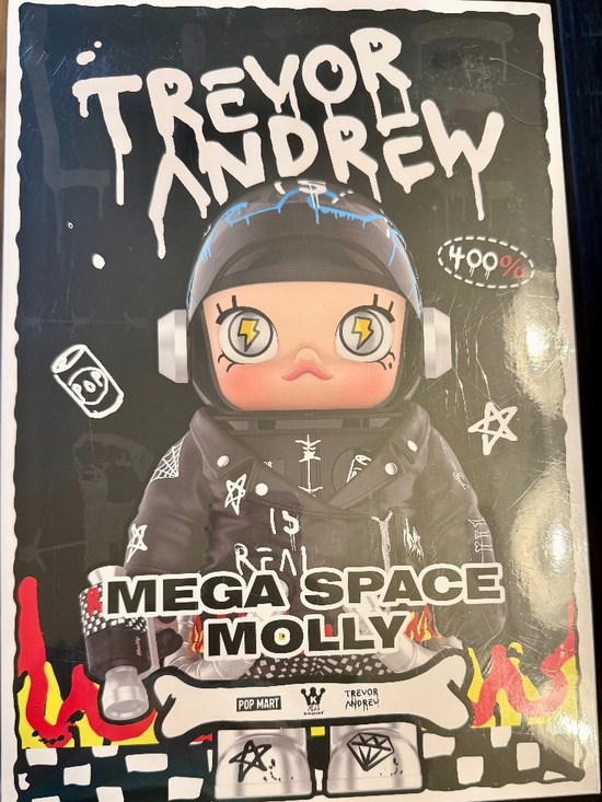 POP MART Other - 400% SEALED Space Molly Trevor Andrew